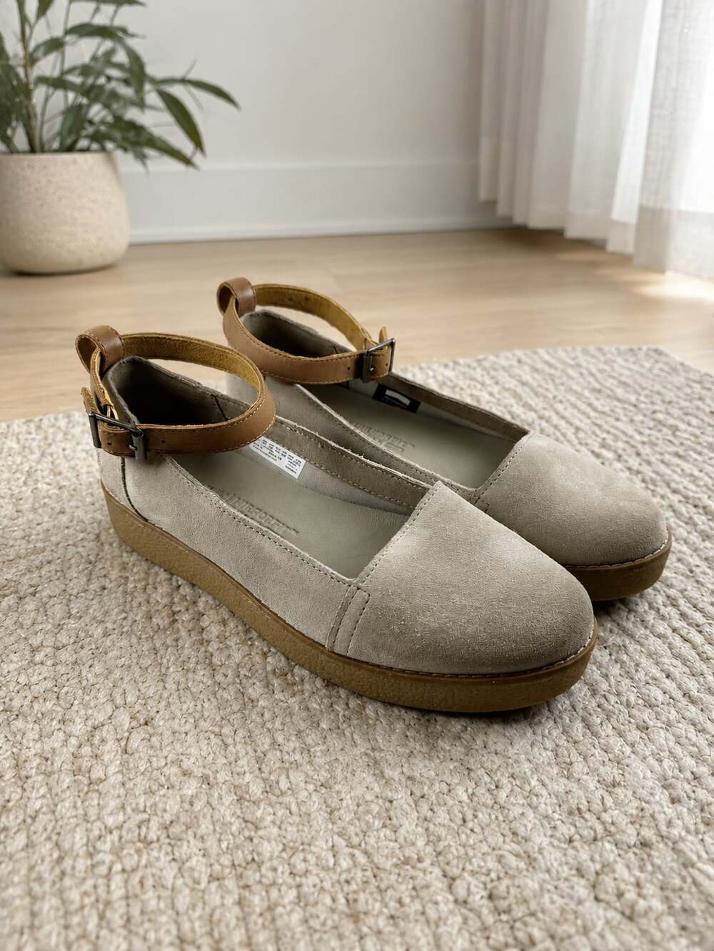 Timberland Paxton Hill Suede Ankle Strap Flats Beige Comfort Slip-On Shoes 8.5